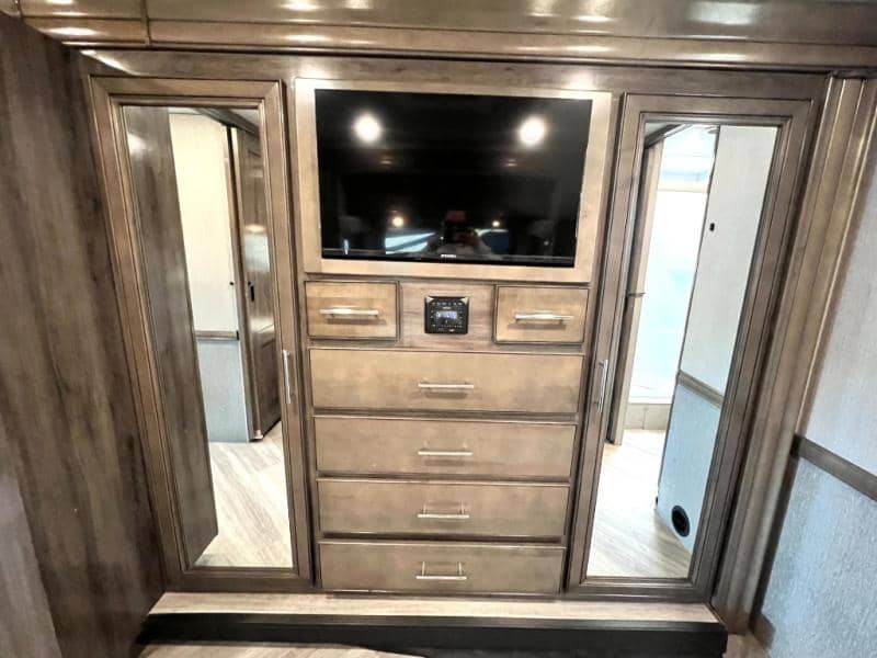 2023 Holiday Rambler 2023 Holiday Rambler Invicta - thumbnail 57