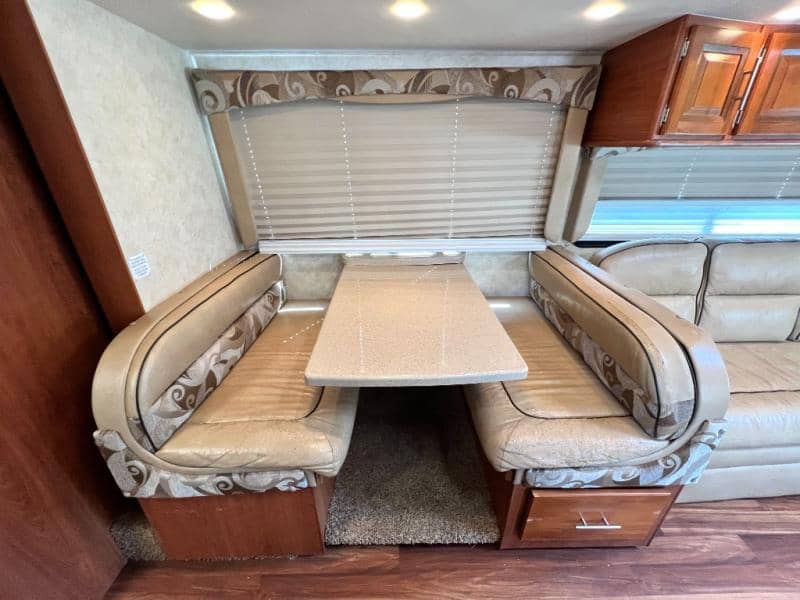 2013 Coachmen 2013 Coachmen Concord - thumbnail 36