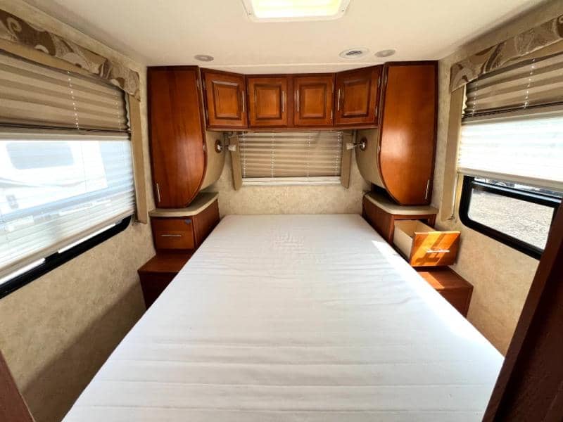 2013 Coachmen 2013 Coachmen Concord - thumbnail 45