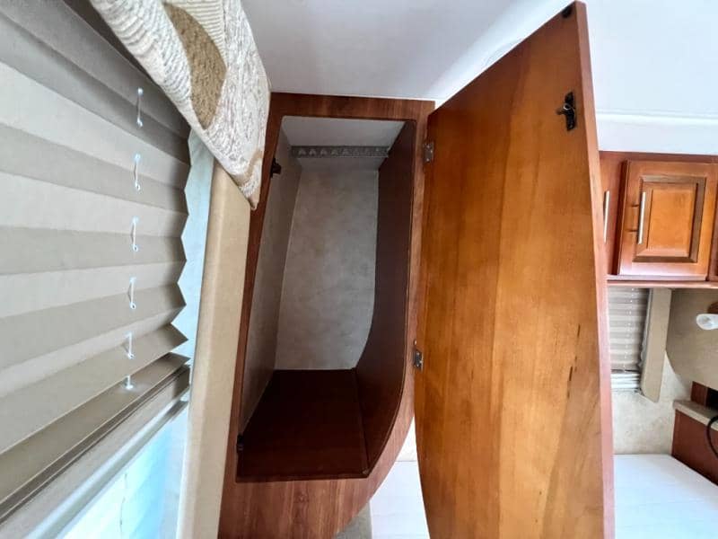 2013 Coachmen 2013 Coachmen Concord - thumbnail 47