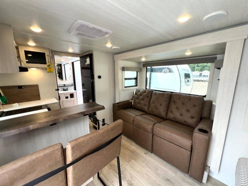 2026 Forest River 2026 Forest River Surveyor Legend - thumbnail 17