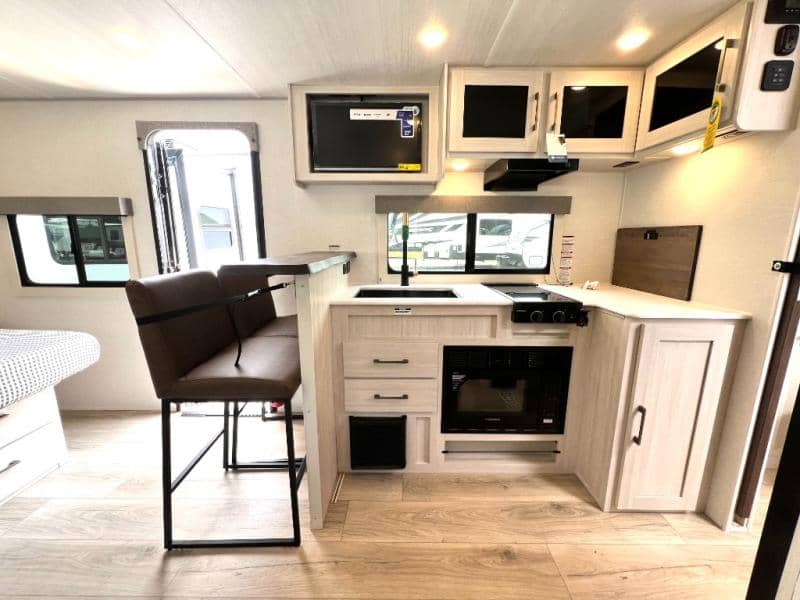 2026 Forest River 2026 Forest River Surveyor Legend - thumbnail 20