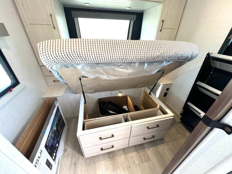 2026 Forest River 2026 Forest River Surveyor Legend - thumbnail 34