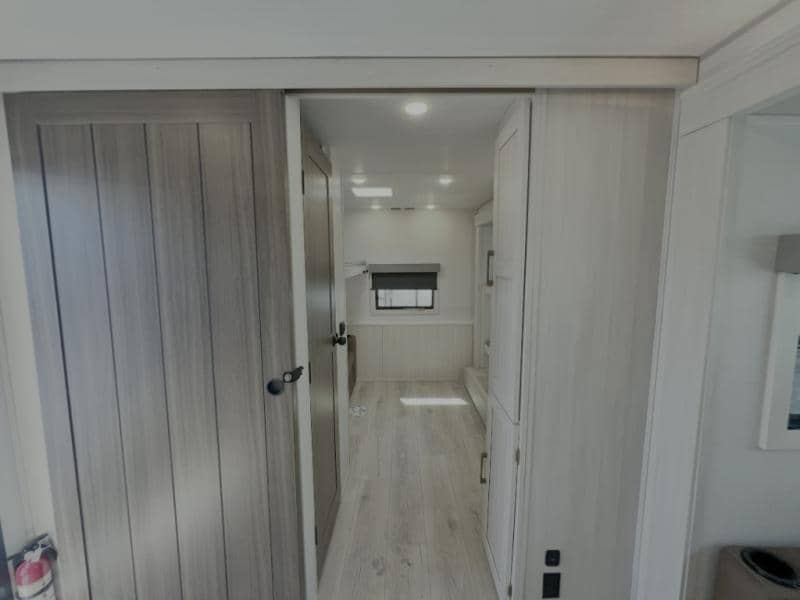 2026 Forest River 2026 Forest River Surveyor Legend - thumbnail 40