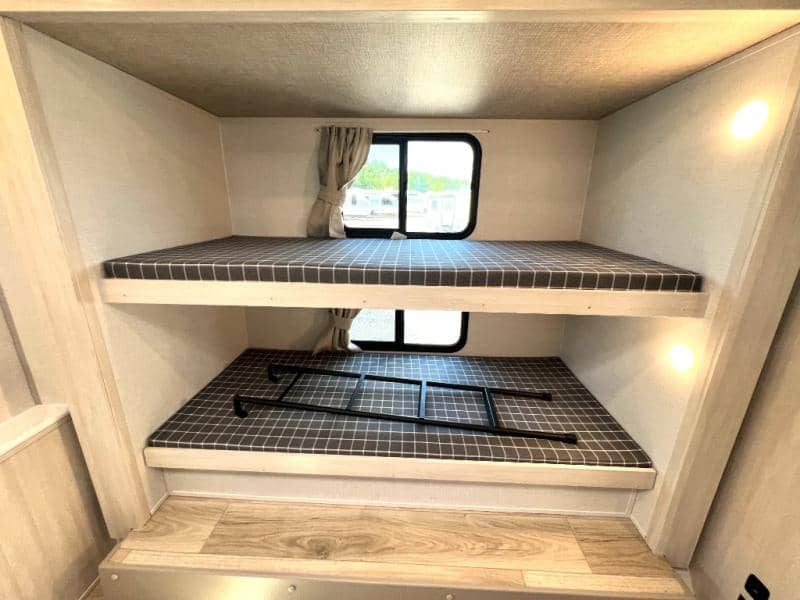 2026 Forest River 2026 Forest River Surveyor Legend - thumbnail 43