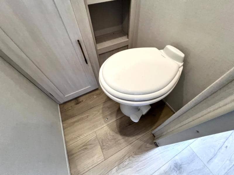 2026 Forest River 2026 Forest River Surveyor Legend - thumbnail 49