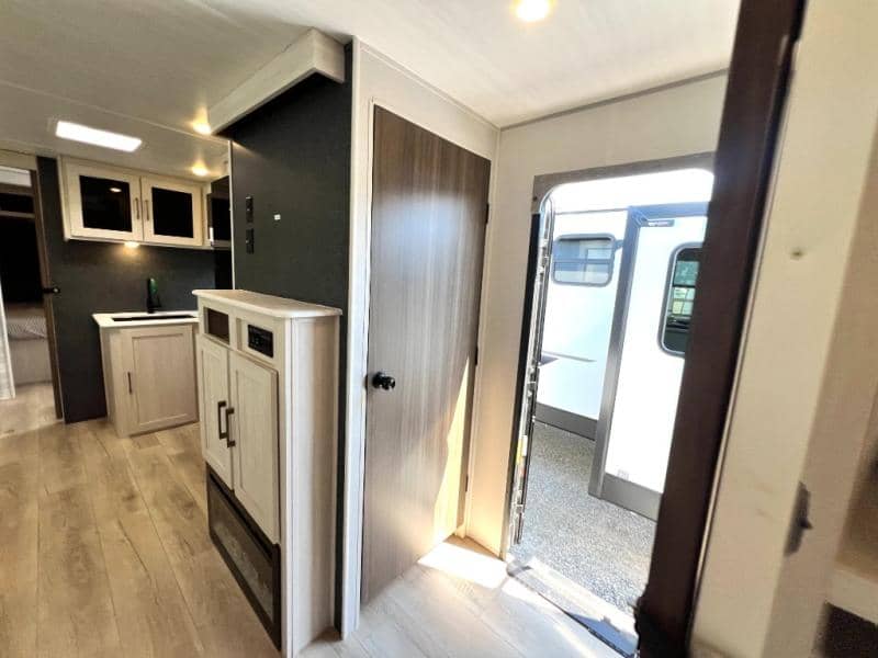 2026 Forest River 2026 Forest River Surveyor Camp Series - thumbnail 36