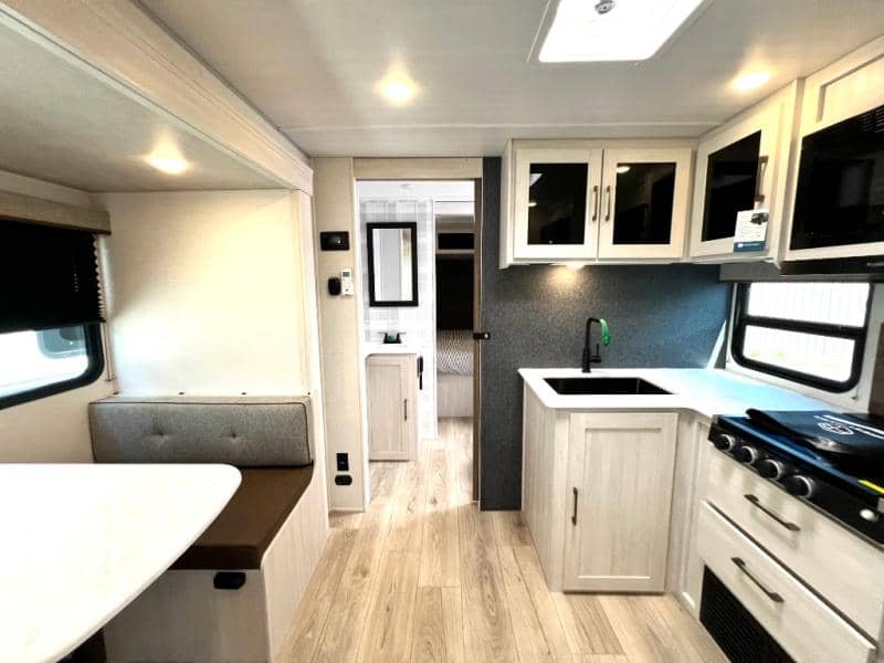 2026 Forest River 2026 Forest River Surveyor Camp Series - thumbnail 38