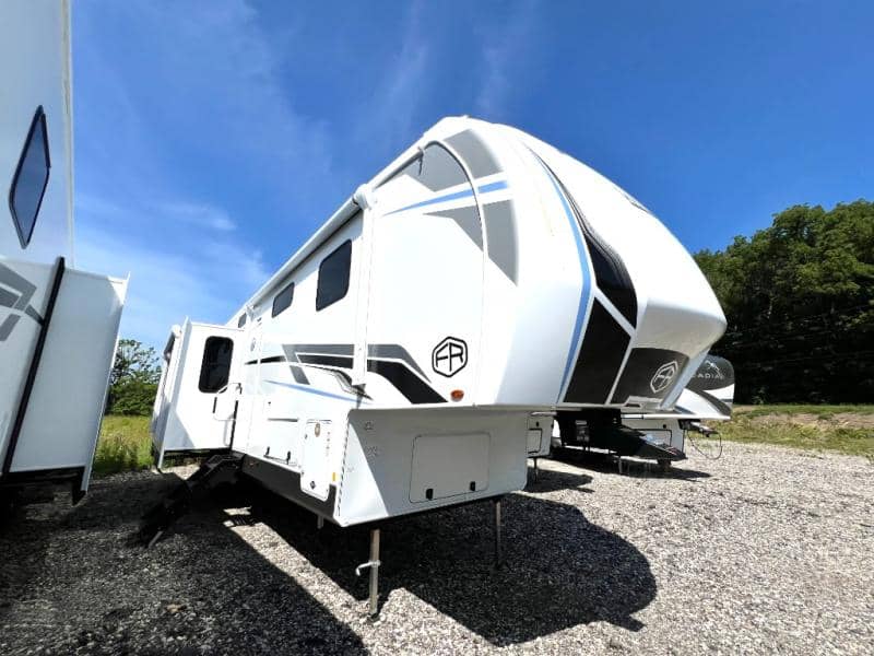 2026 Forest River 2026 Forest River Wildcat - thumbnail 6