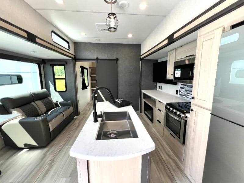 2026 Forest River 2026 Forest River Wildcat - thumbnail 17