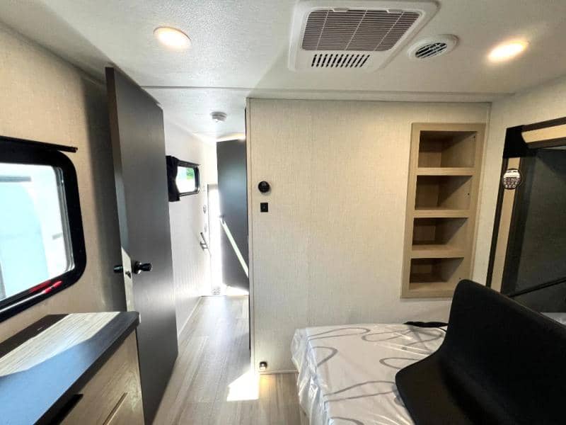 2026 Forest River 2026 Forest River Wildcat - thumbnail 38