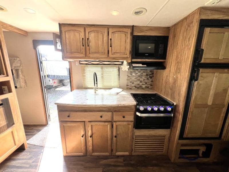 2018 Coachmen 2018 Coachmen FREEDOM EXPRESS - thumbnail 15