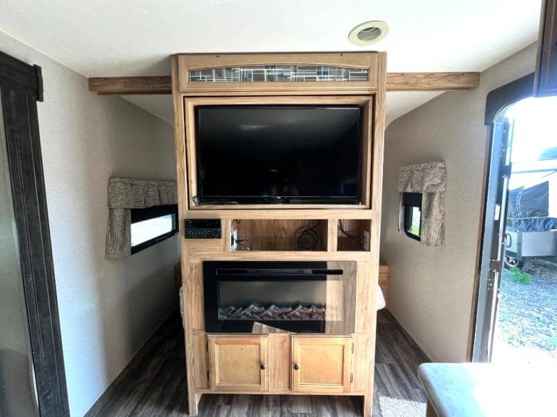 2018 Coachmen 2018 Coachmen FREEDOM EXPRESS - thumbnail 25