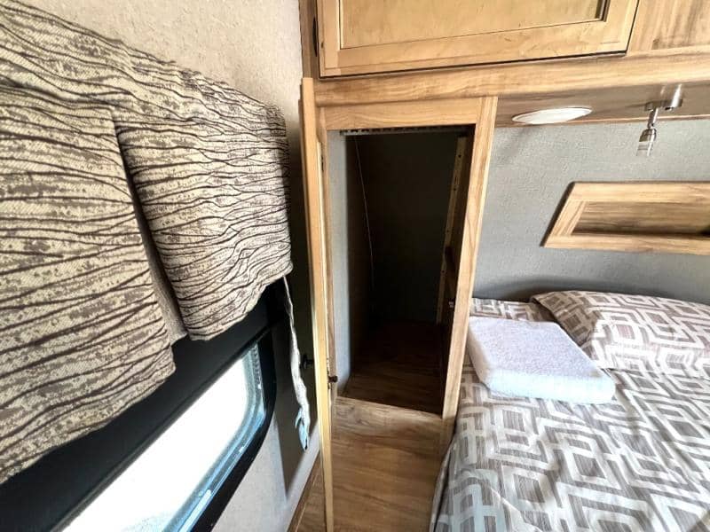 2018 Coachmen 2018 Coachmen FREEDOM EXPRESS - thumbnail 27