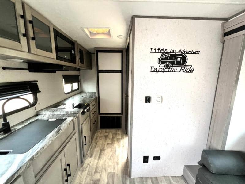 2022 Dutchmen 2022 Dutchmen Kodiak Cub - thumbnail 23