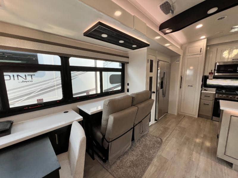 2026 Jayco 2026 Jayco Pinnacle - thumbnail 23