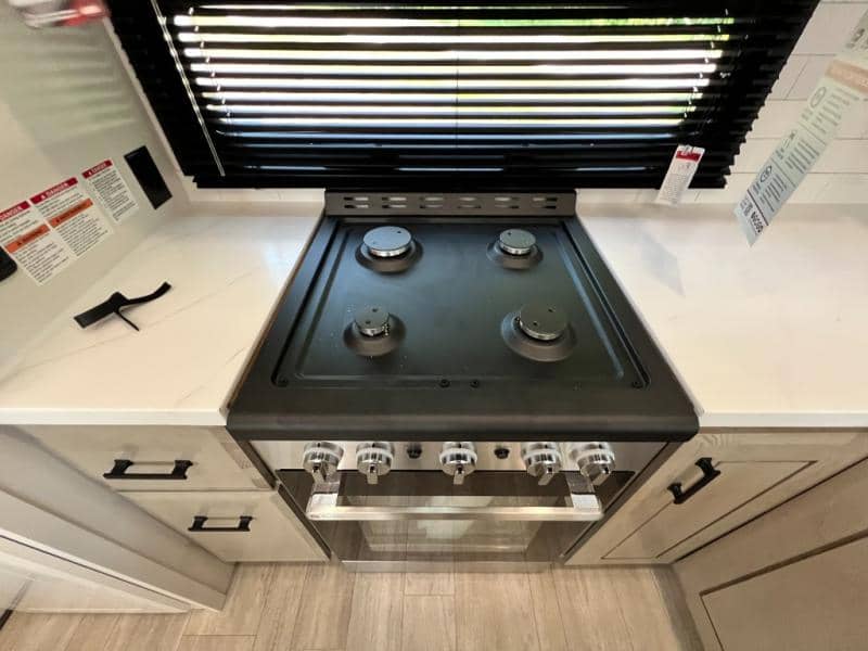 2026 Jayco 2026 Jayco Pinnacle - thumbnail 32