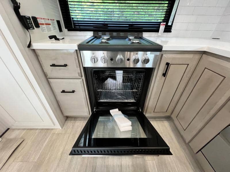 2026 Jayco 2026 Jayco Pinnacle - thumbnail 34