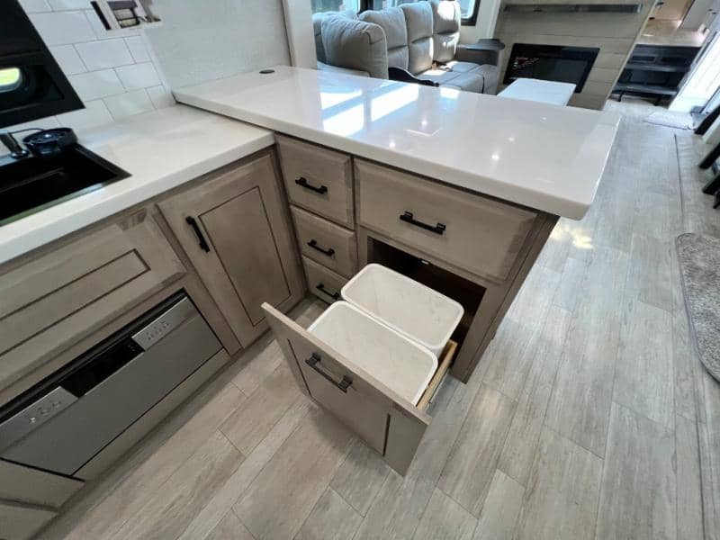 2026 Jayco 2026 Jayco Pinnacle - thumbnail 40