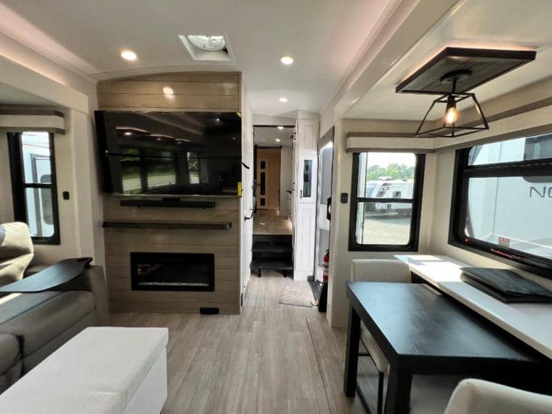 2026 Jayco 2026 Jayco Pinnacle - thumbnail 42