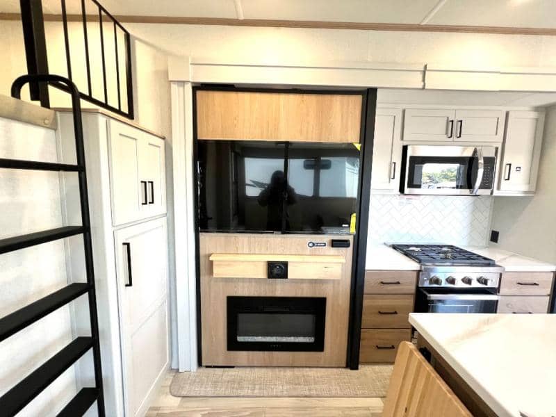 2026 Forest River 2026 Forest River Sierra - thumbnail 24