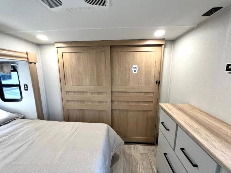 2026 Forest River 2026 Forest River Sierra - thumbnail 60