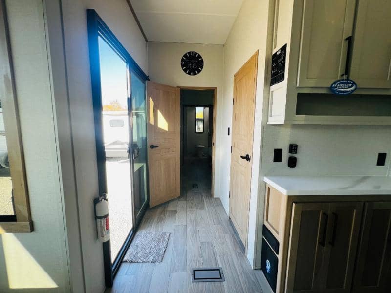 2026 Forest River 2026 Forest River Sierra - thumbnail 22