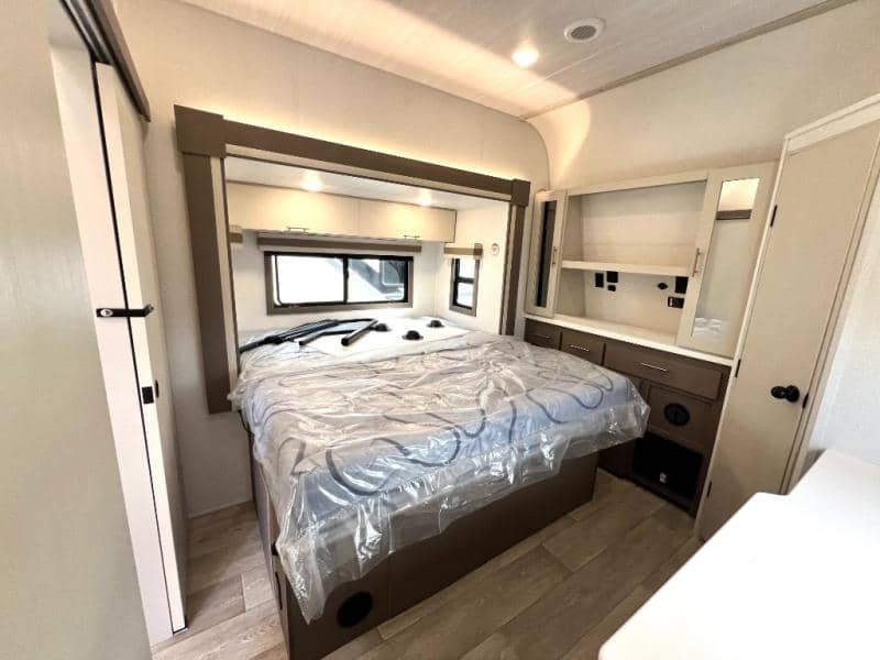 2026 East to West 2026 East to West Alta Toy Hauler - thumbnail 38