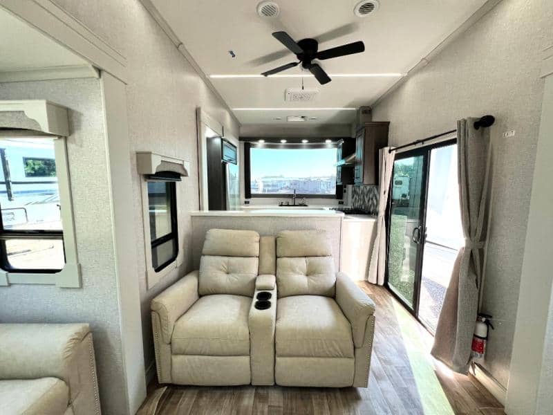 2025 CrossRoads 2025 CrossRoads Redwood Regency - thumbnail 13