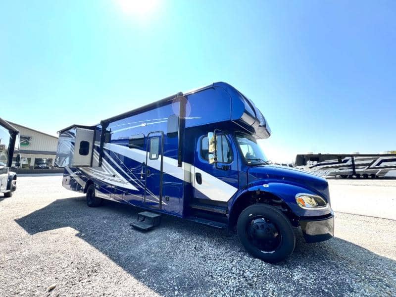 2026 NeXus RV 2026 NeXus RV Wraith - thumbnail 3