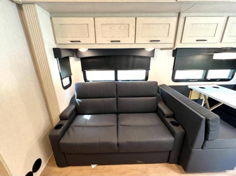 2026 NeXus RV 2026 NeXus RV Wraith - thumbnail 37