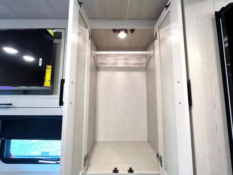 2026 NeXus RV 2026 NeXus RV Wraith - thumbnail 54