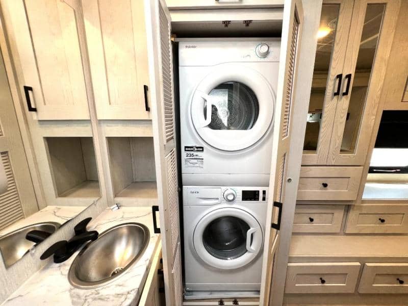 2026 NeXus RV 2026 NeXus RV Wraith - thumbnail 59