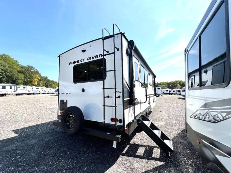 2026 East to West 2026 East to West Alta - thumbnail 11