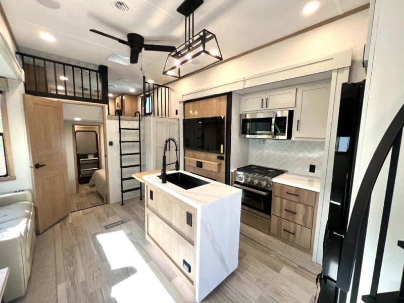 2026 Forest River 2026 Forest River Sierra - thumbnail 10