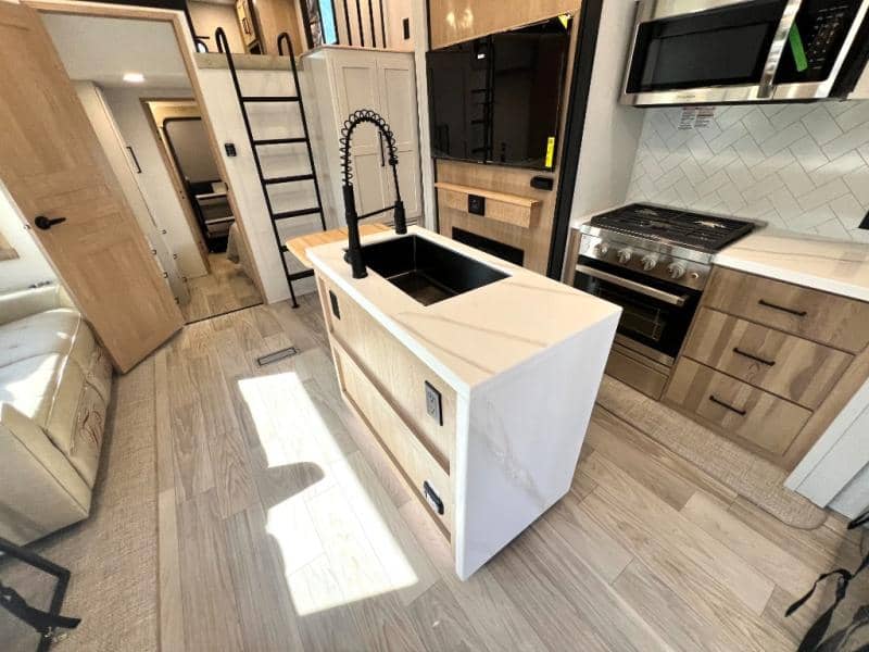 2026 Forest River 2026 Forest River Sierra - thumbnail 11