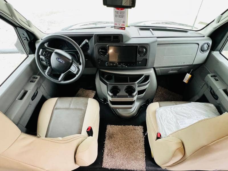 2026 Coachmen 2026 Coachmen Leprechaun - thumbnail 14