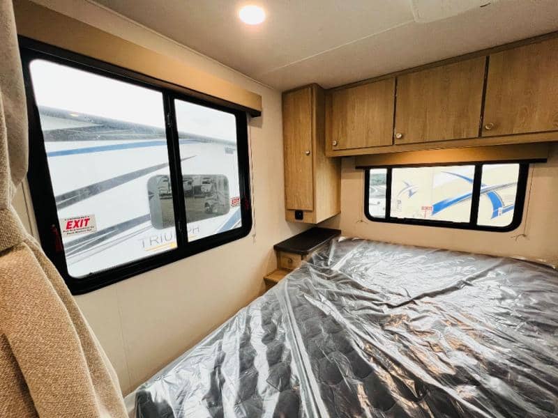 2026 Coachmen 2026 Coachmen Leprechaun - thumbnail 37