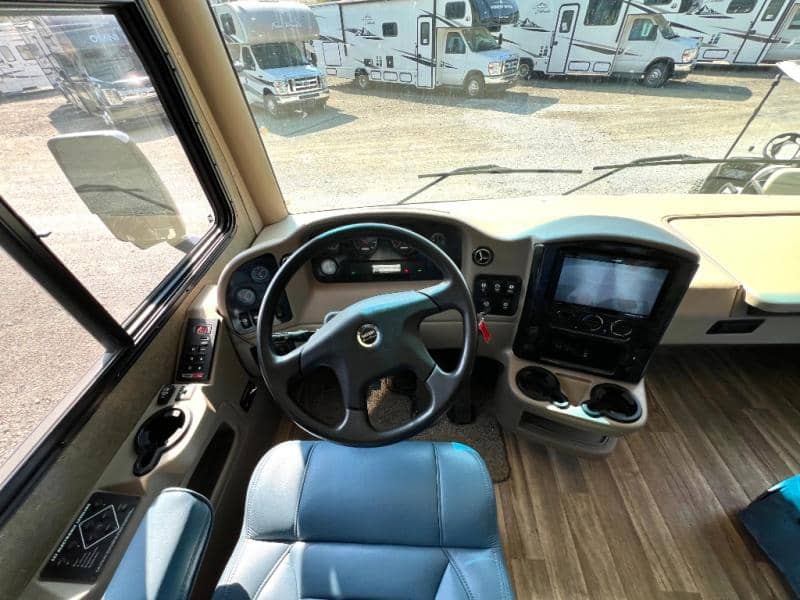 2019 Thor Motor Coach 2019 Thor Motor Coach Palazzo - thumbnail 24