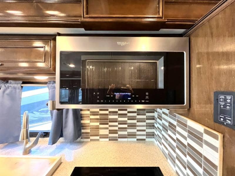 2019 Thor Motor Coach 2019 Thor Motor Coach Palazzo - thumbnail 40