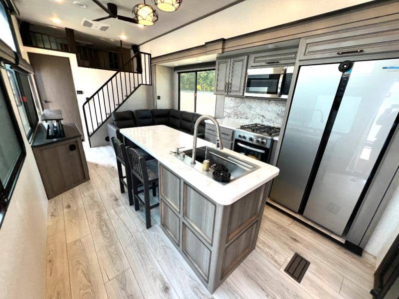 2025 Keystone RV 2025 Keystone RV Retreat - thumbnail 14