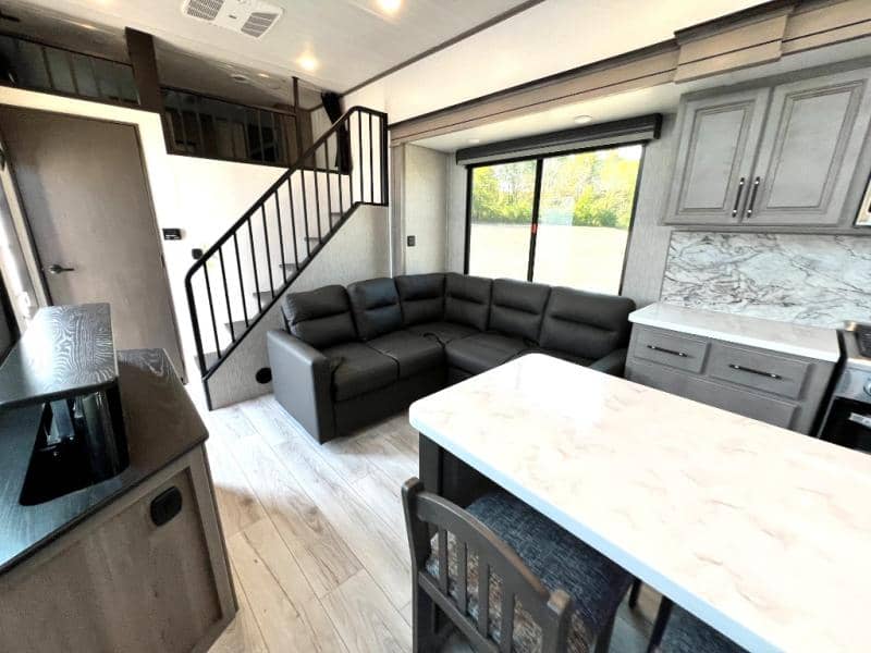 2025 Keystone RV 2025 Keystone RV Retreat - thumbnail 16