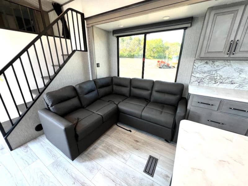 2025 Keystone RV 2025 Keystone RV Retreat - thumbnail 17