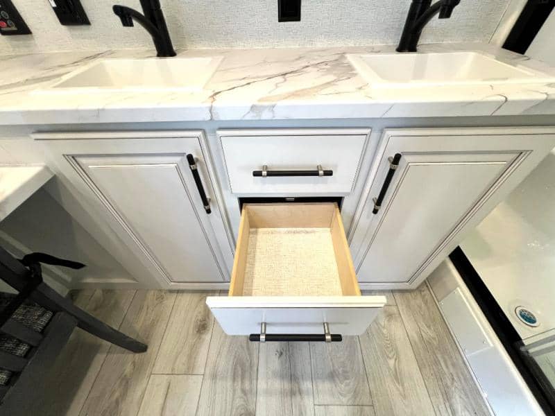 2025 Keystone RV 2025 Keystone RV Retreat - thumbnail 40