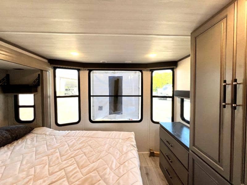 2025 Keystone RV 2025 Keystone RV Retreat - thumbnail 47