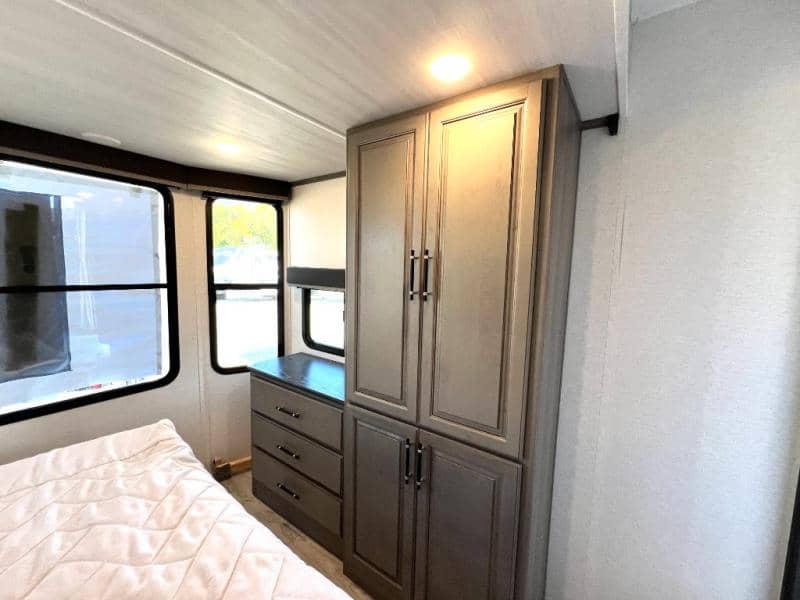 2025 Keystone RV 2025 Keystone RV Retreat - thumbnail 48