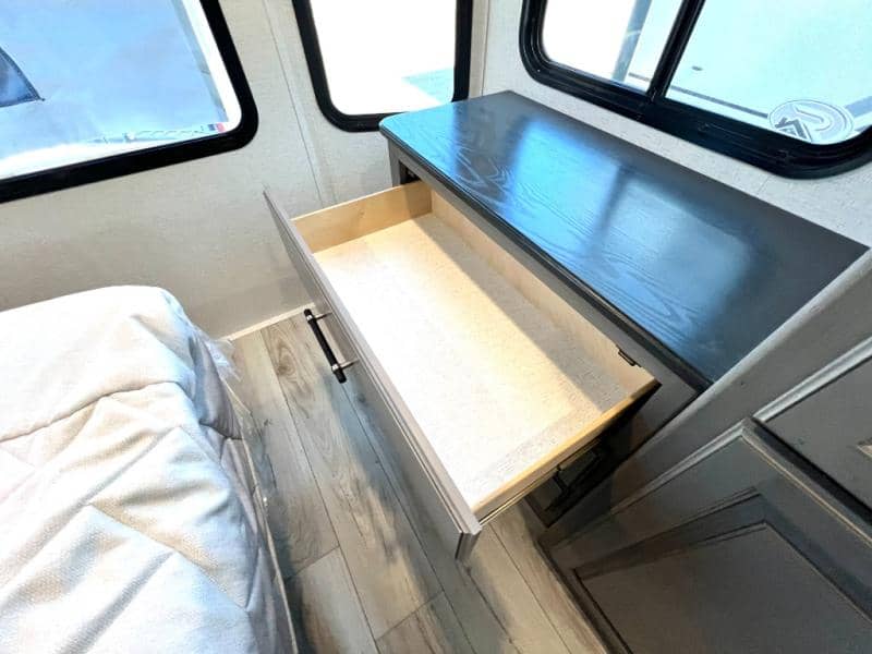 2025 Keystone RV 2025 Keystone RV Retreat - thumbnail 50