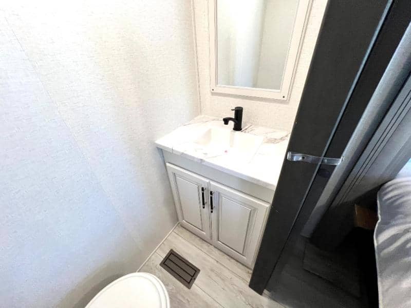 2025 Keystone RV 2025 Keystone RV Retreat - thumbnail 54