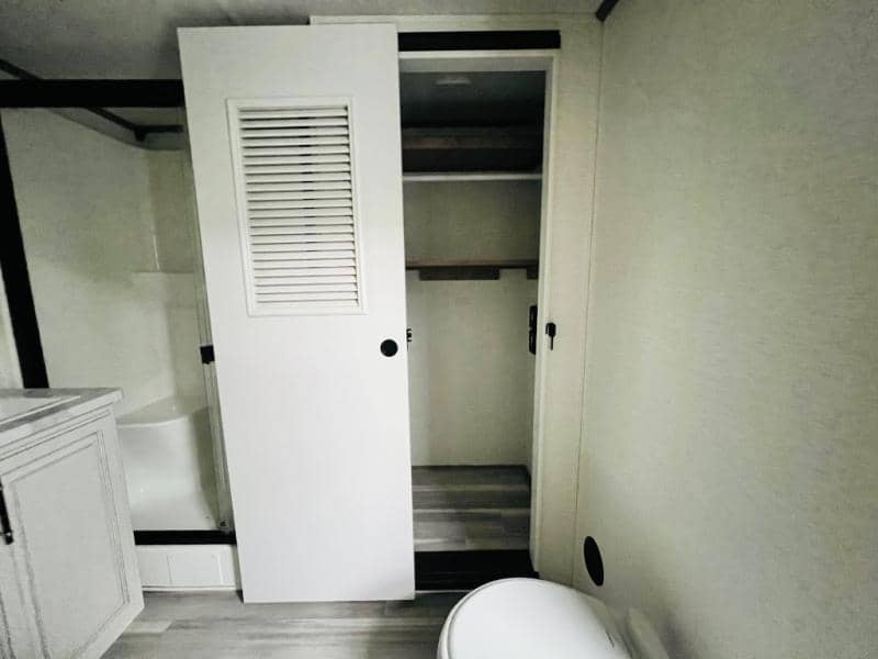 2025 Keystone RV 2025 Keystone RV Residence - thumbnail 25