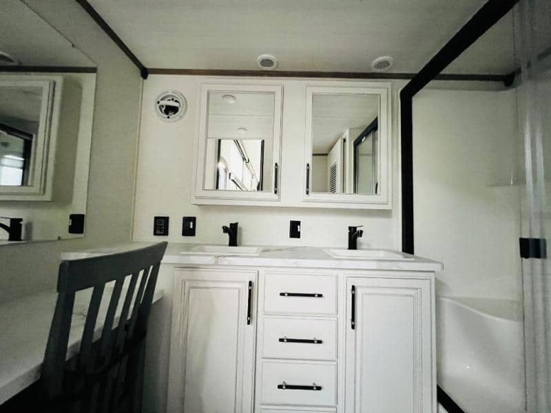 2025 Keystone RV 2025 Keystone RV Residence - thumbnail 19